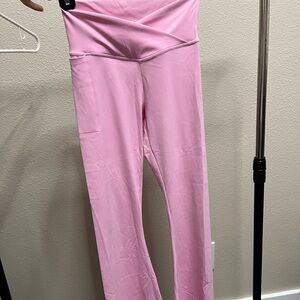 Pink Social Tourist Leggings